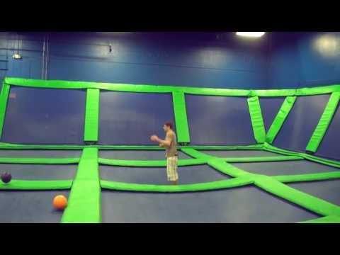 Video: AirHeads Trampoline Arena in Orlando