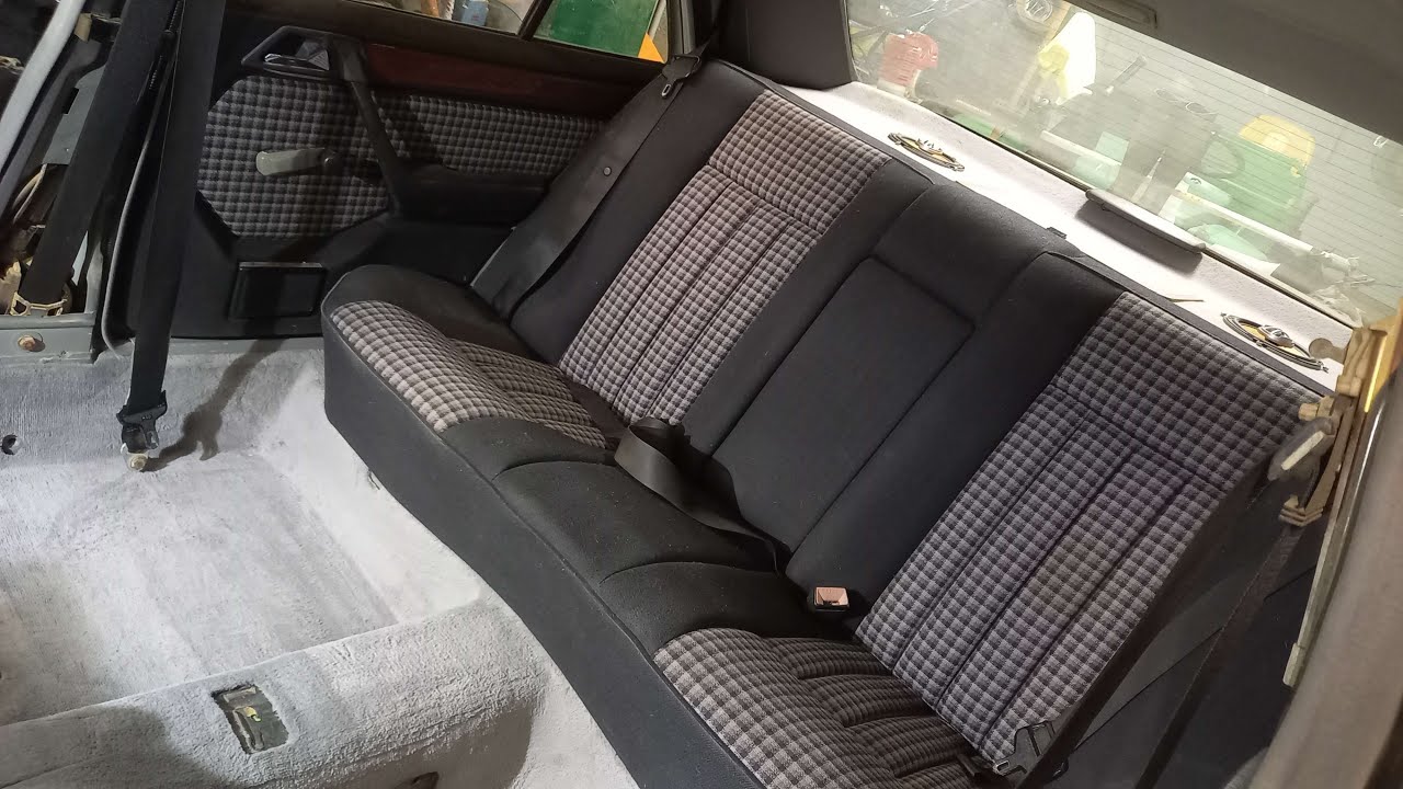 Siège Arrière Droit Mercedes W124 Break – Banquette Noir, Occasion Bon État