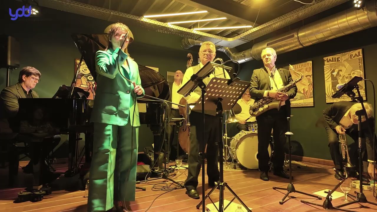 The Hot Paddlewheel Jazzband met Liselotte Van Dooren bij Vinnie's te Ninove