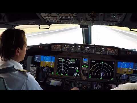 Boeing 737 MAX 8 - Start and Takeoff Procedures - Santa Cruz - Bolivia