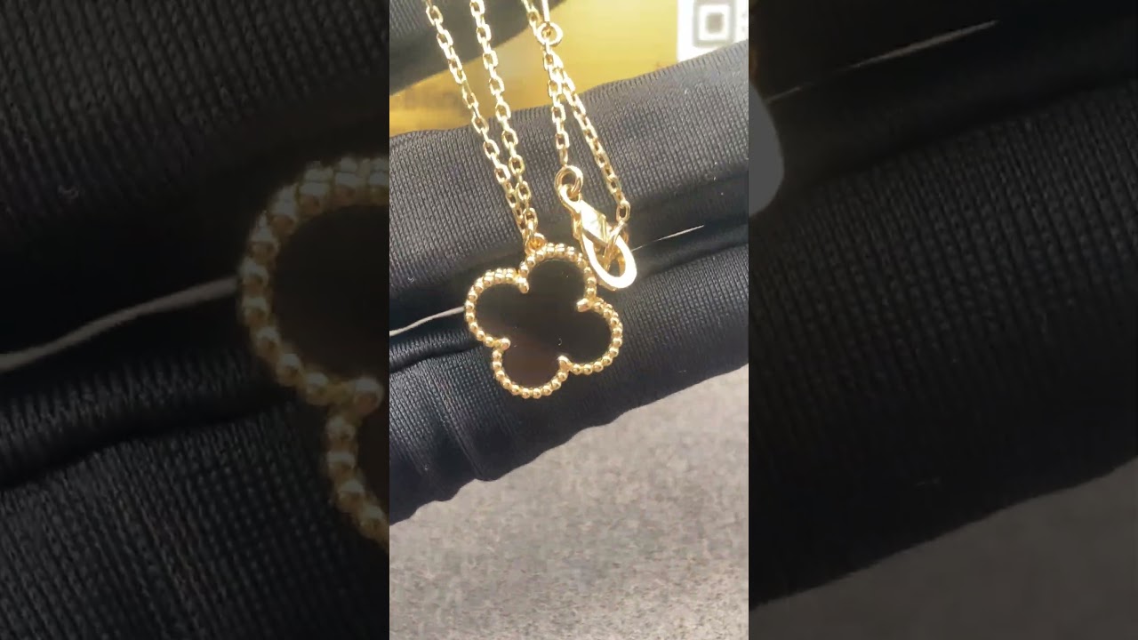 18K Gold Van Cleef VCA Alhambra Black Onyx Necklace VCARA45800 