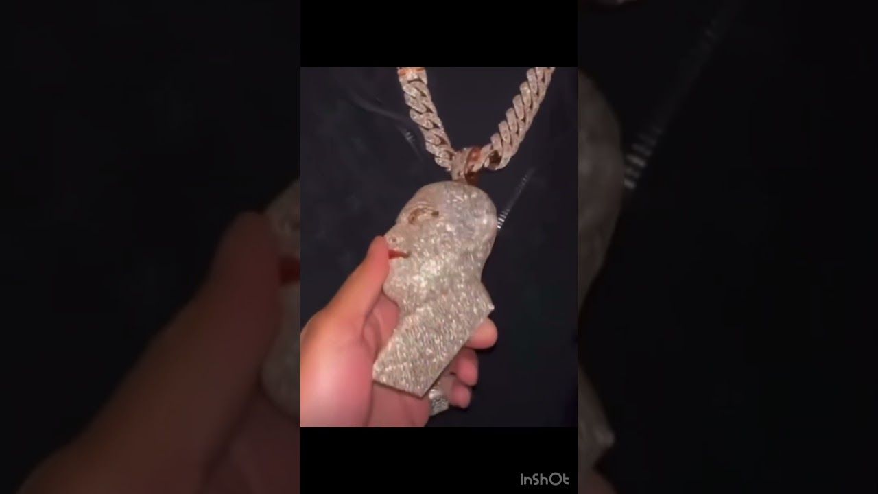 Detroit RAPPER Tee Grizzly Flashes New Diamond Obama Face Pendent VVS