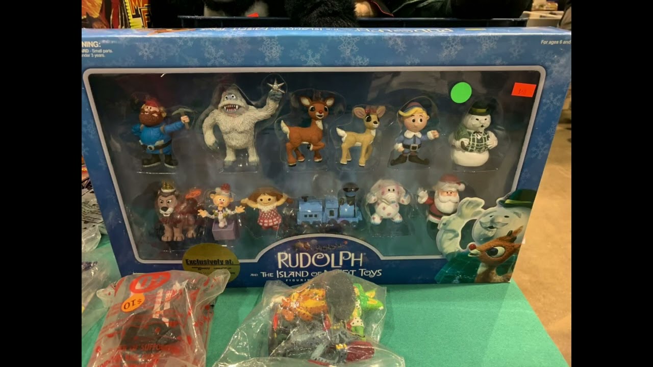 Slideshow of some interesting things at a toy show
