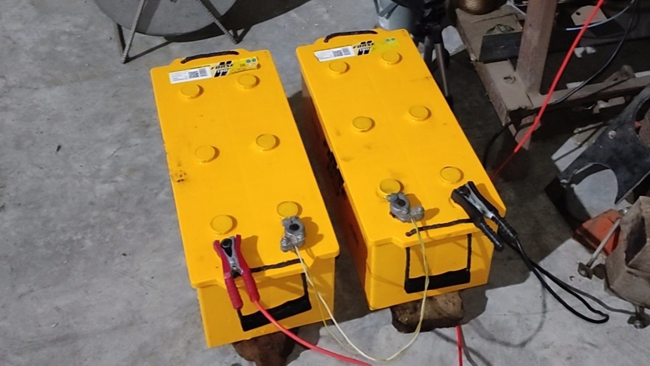 2-8.12.2025 Впер 🔋 акумулятори з комбайна в хату. Родина в шоці але в теплі. Ecoflow на мінімалках.