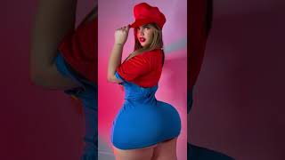 Ely La Bella Plus Size Model And Instagram Star From The United State