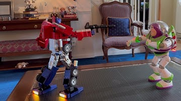 Robosen Optimus Prime vs Robosen Buzz Lightyear