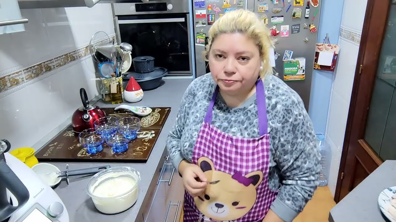 Copas de crema de mascarpone y canela. 