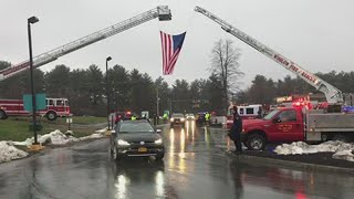 Law enforcement, Fire/EMS honor healthcare workers amid COVID-19 by lining rainy entrance to Maine h