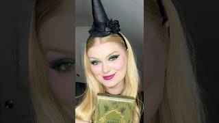 Elphaba Inspired Makeup 💚🧹 #halloweenmakeup #makeuptutorial #wicked #elphaba