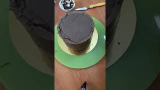 Circoncision cake montage,  كيفية تغليف الكيك بعجينة السكر و بحواف حادة و طريقة التزيين ك