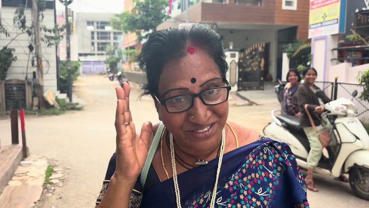 నేను సఖి buty parloure కి వచ్చాను అండి 