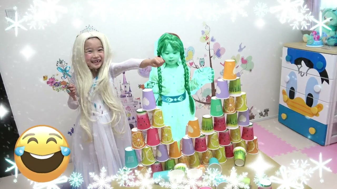 Mari chan became Elsa with her magic wand! Mari TV