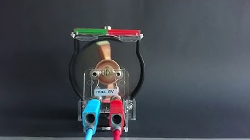Polarity change of an electric motor (with Slow Motion) - experiment