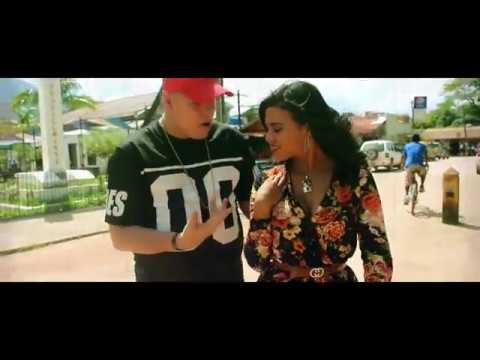 Assista ao videoclipe da música {trackName} de {artistName}