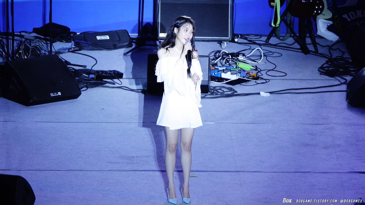 190517 아이유 IU - 밤편지 직캠 by Box @연세대학교 아카라카