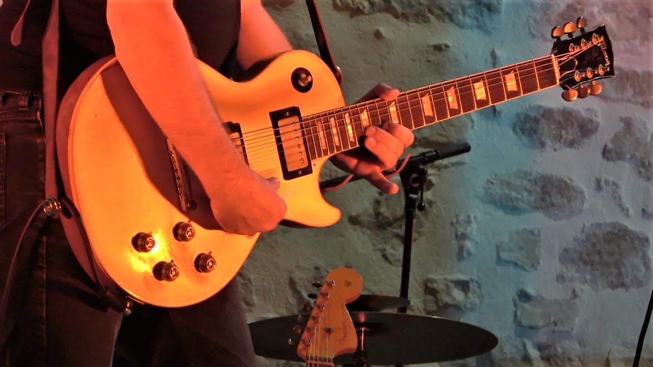 Mick Ravassat & Léa Worms " Midnight Blues " à la Grange Aux Dimes de Samoreau le 02 Septembre 2022.