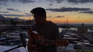 Video thumbnail of "youngblood 5sos cover // clinton kane"