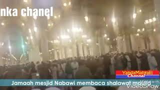 Cahaya Terang Rasulullah muncul di mihrab mesjid Nabawi ketika jamaah sedang bersholawat