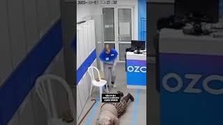 Хочешь попробовать создать такое же видео? Промпт и нейросеть в шапке профиля