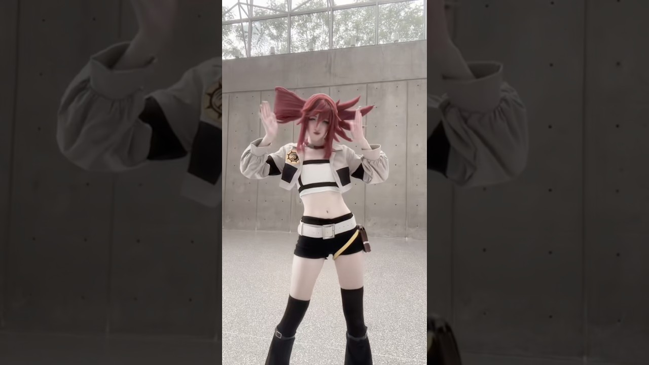 i’m a bad dancer sorry guys #cosplay #riyoreaper #riyo #cosplayconvention #gachiakutaanime #anime