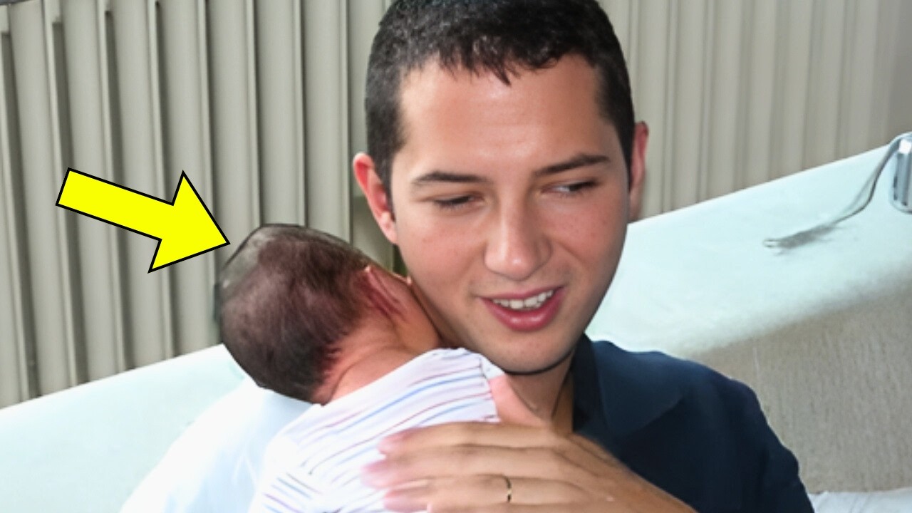 Брат вырастил свою новорожденную сестру. 11 лет спустя её три слова растрогали его до слёз.