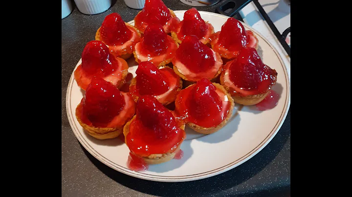 STRAWBERRY TARTS
