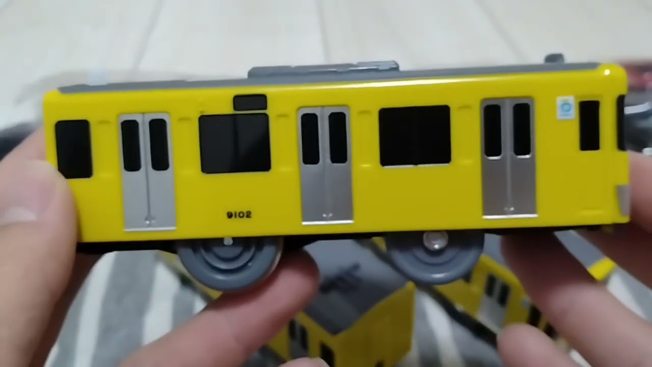プラレール 西武鉄道9000系(イエロー.レッド.ブルー 3色セット) 開封