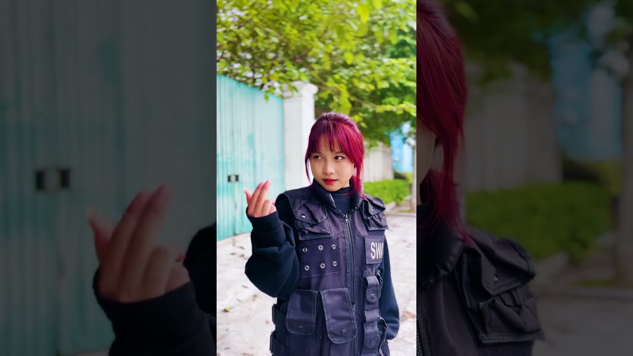 The female police officer used her beauty to separate the Money Heist couple 