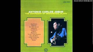 Video thumbnail of "Antonio Carlos Jobim - Desafinado"