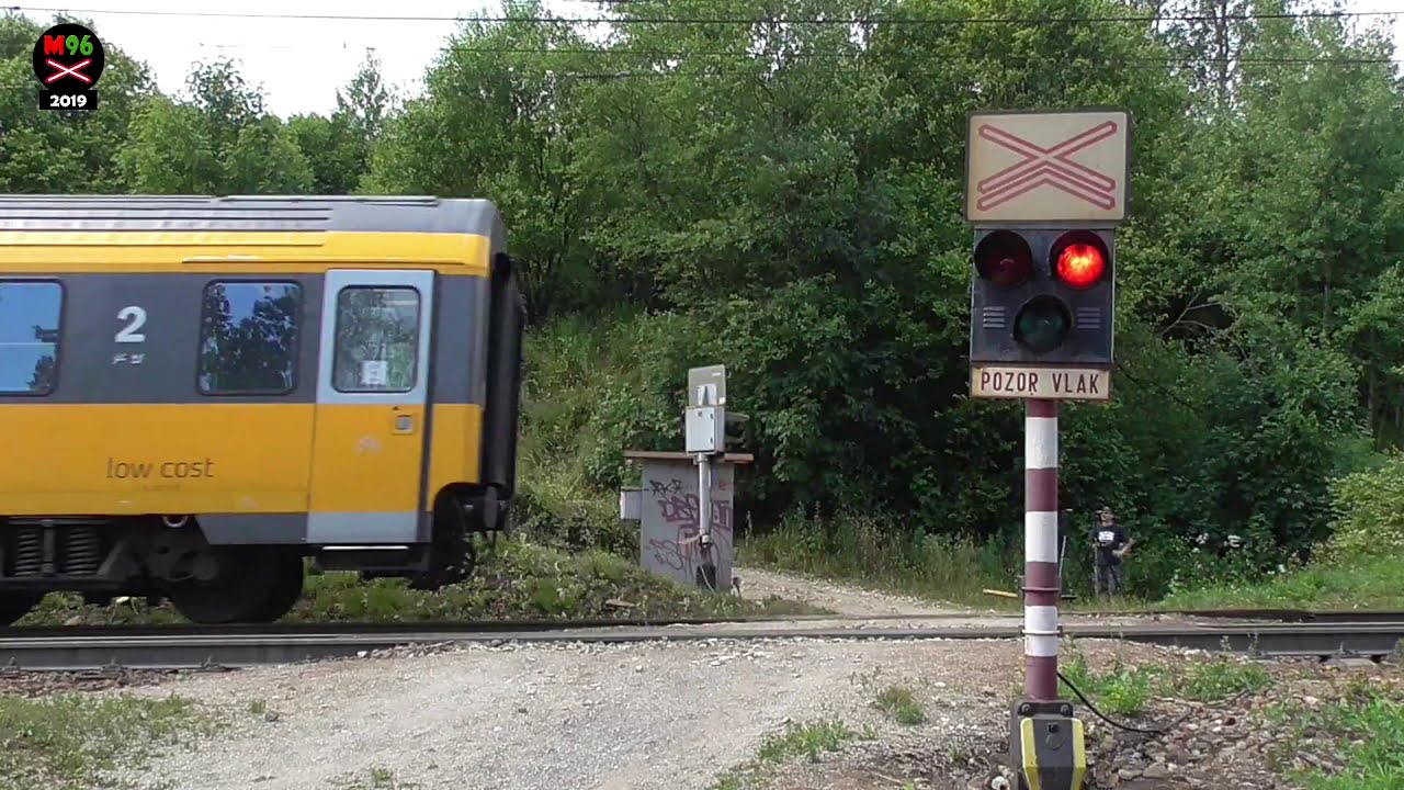 Železničné priecestie Svrčinovec zast. [SP0027] - 7.7.2019 / Žel. přejezd / Slovak railroad crossing