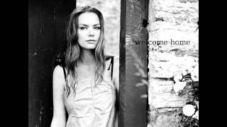 Rebekka Bakken_welcome home.wmv chords