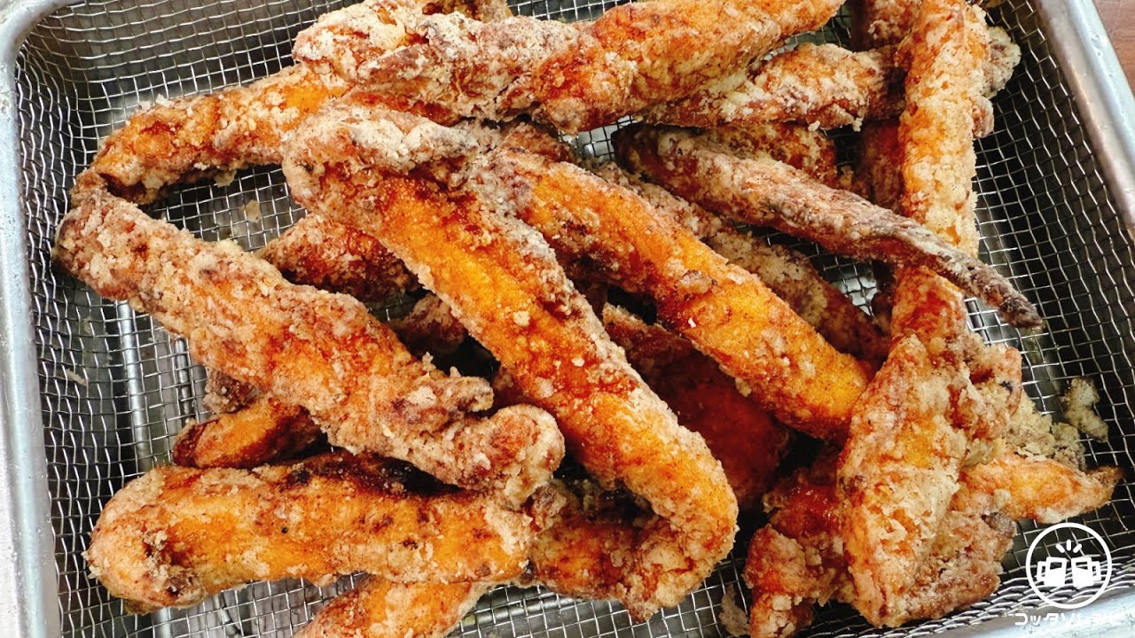 Just marinate and bake] Crispy Spicy Fried Chicken, a dish that