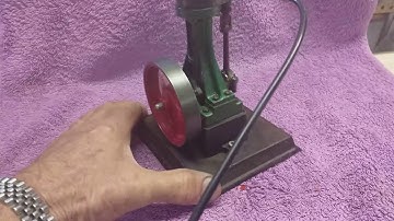 Ancient Stuart Turner V10 steam engine on compressed air.