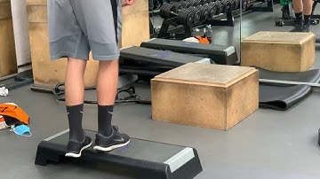 Single Leg Reactive Box Jumps