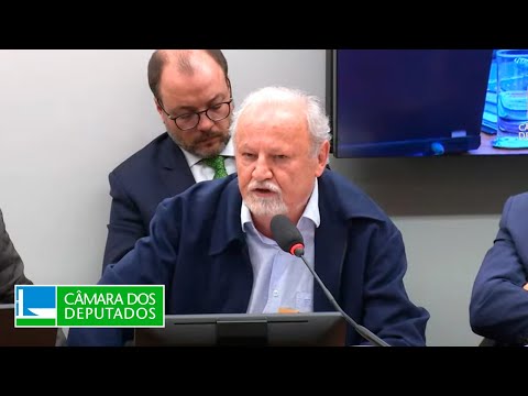 CPI do MST - João Pedro Stédile, líder do movimento, responde perguntas dos deputados - 15/08/23