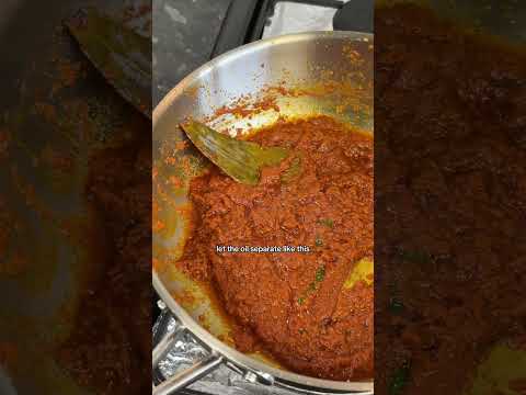 Imran Aliのレシピ: 速い鶏カレー（チキンティカマサラ風）