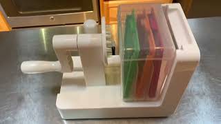 OXO Good Grips 3 Blade Tabletop Spiralizer with StrongHold Suction Review by DE 20 views 6 days ago 1 minute, 41 seconds