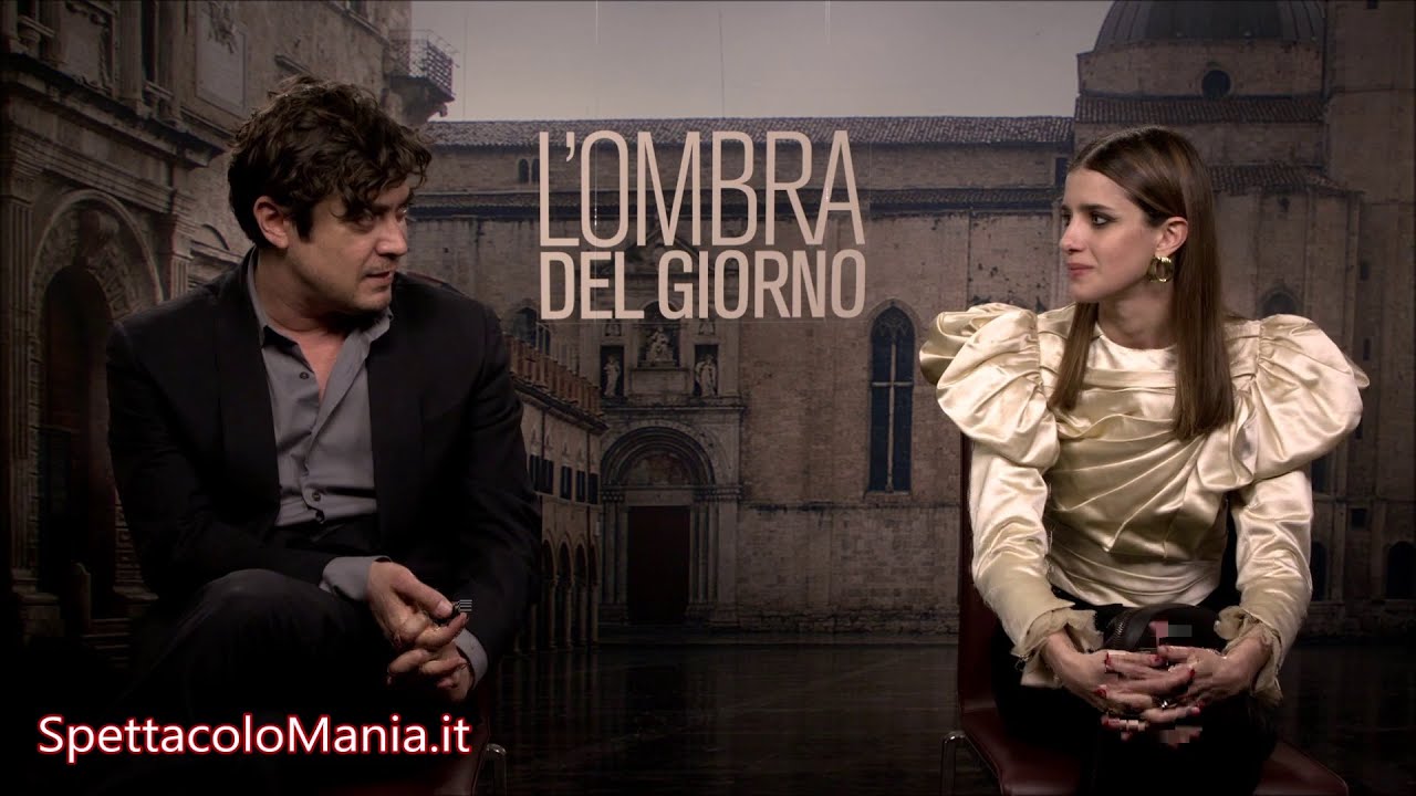 L'Ombra del Giorno: videointervista a Riccardo Scamarcio e Benedetta Porcaroli