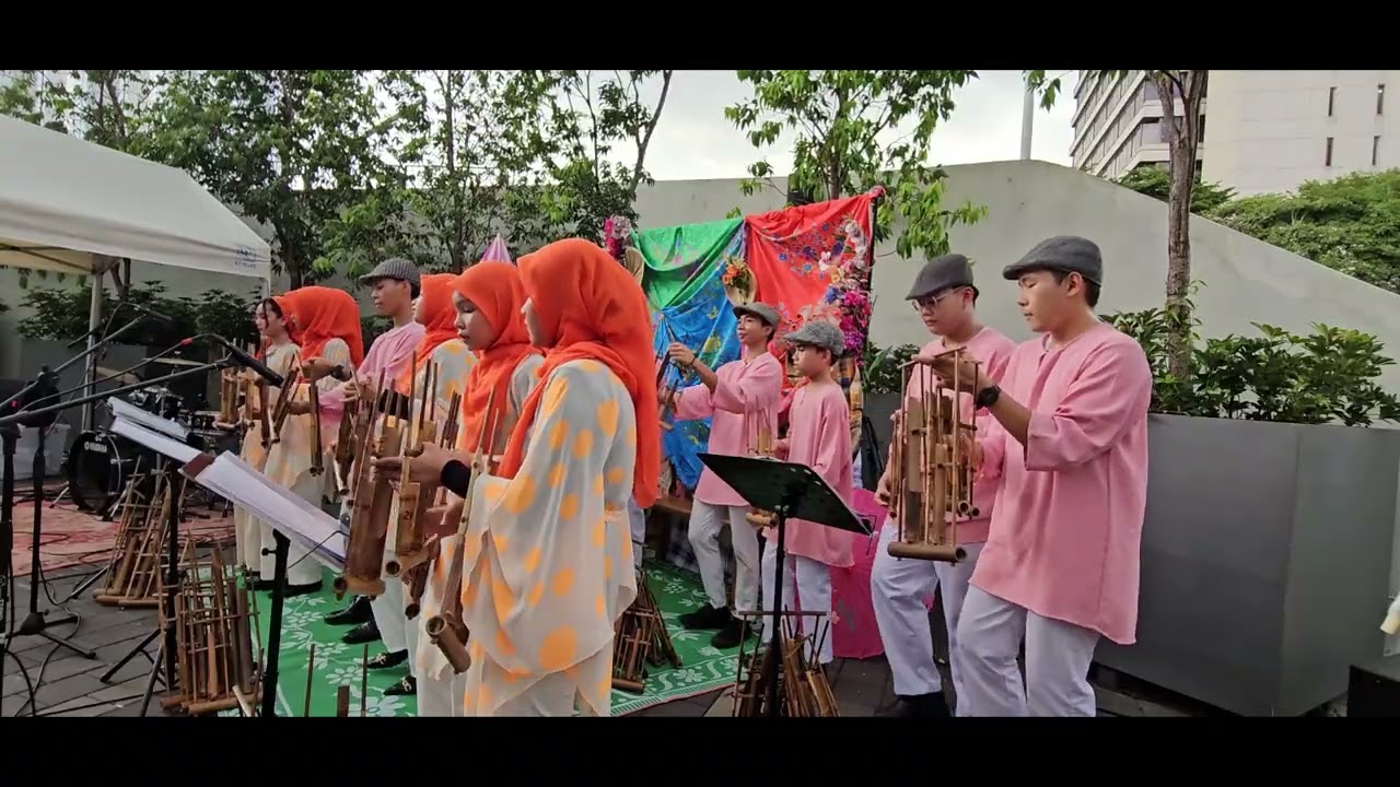 Serenada Market : Raya (Jalil Hamid)