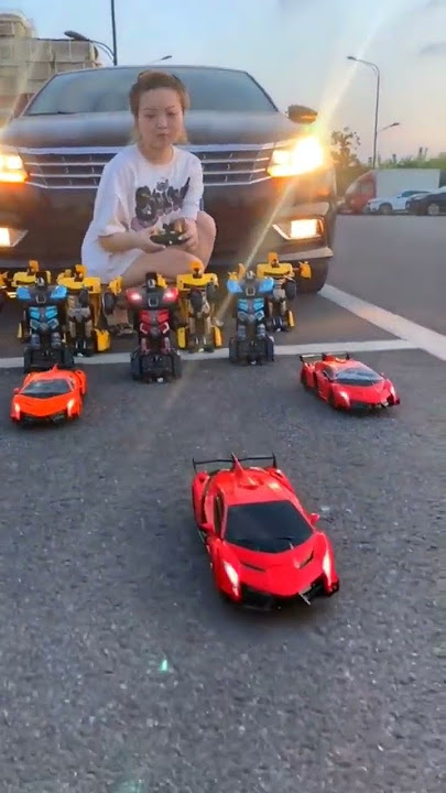 RC Transformer Mobile - Mobil Dapat Berubah Jadi Robot Transformer - Baterai Cas #mobilremotecontrol