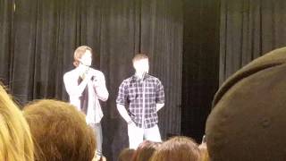 Seattle supernatural convention 2016 Your mom's must be so proud of you