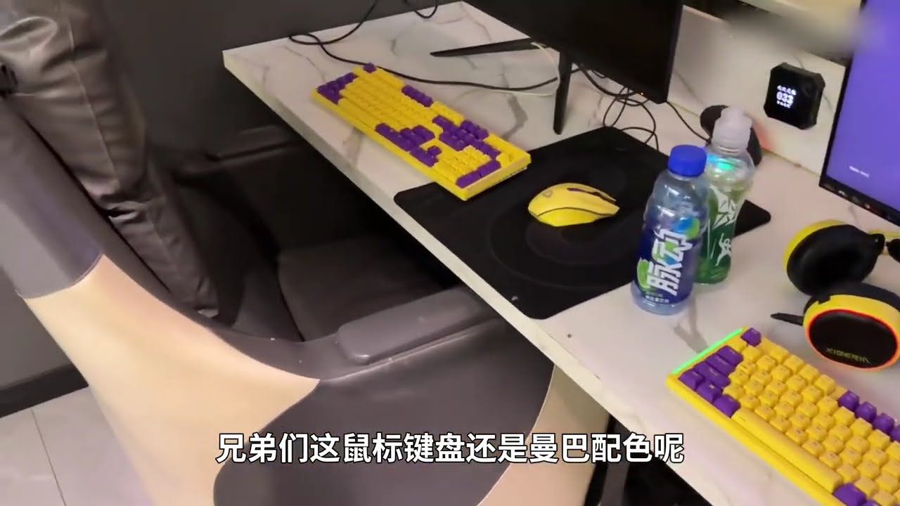 20块挂壁房住两天差点精神失常，扛不住了转战网吧睡觉