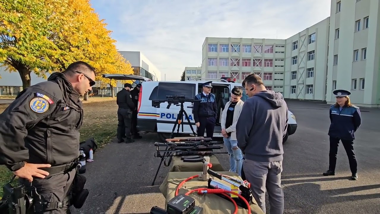 CâmpinaTV.ro - Ziua Porților Deschise la Școala de Agenți de Poliție ”Vasile Lascăr” Câmpina