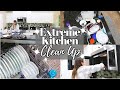 BIG KITCHEN MESS CLEANING MOTIVATION // CLEANING MOM