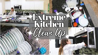 BIG KITCHEN MESS CLEANING MOTIVATION // CLEANING MOM