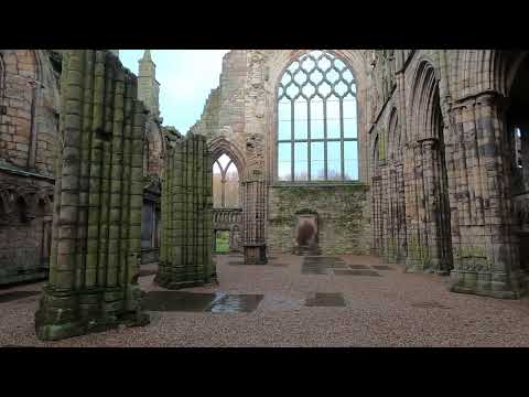 Video: Holyrood Abbeyn kuvaus ja kuvat - Iso -Britannia: Edinburgh