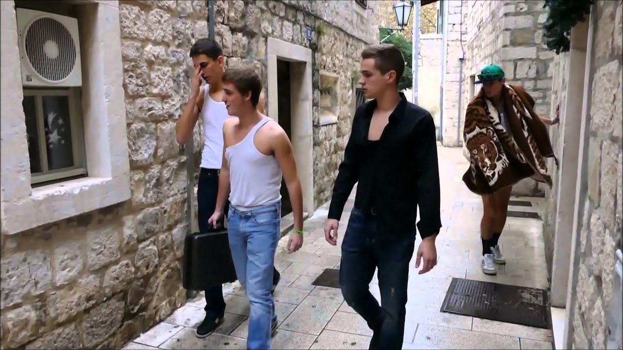 SŠ Jure Kaštelan, skeč 4.b -  