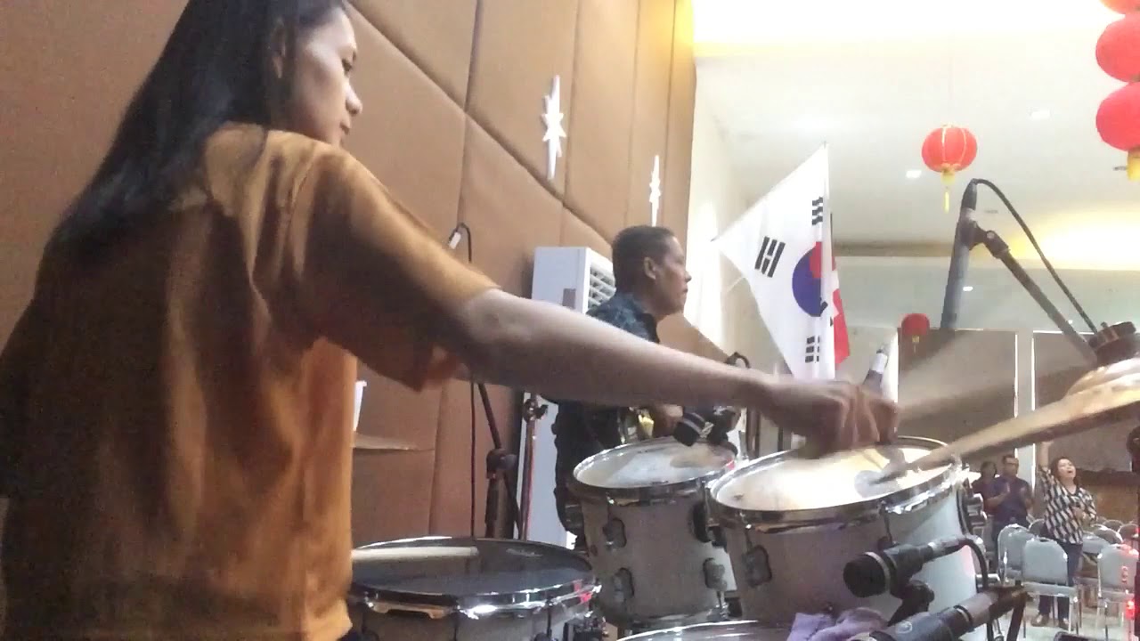 Lebih dari pemenang (drum cam) by Clara