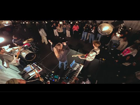 CROSSOVER 2026 | Spontaneous Worship | Feat. Olivia Webb