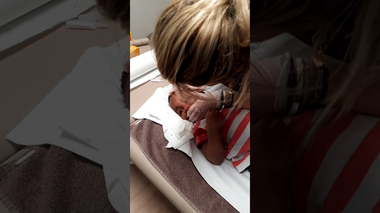 Kiné respiratoire et lavage de nez chez bébé pour bronchiolite, asthme chronique du nourrisson rhume